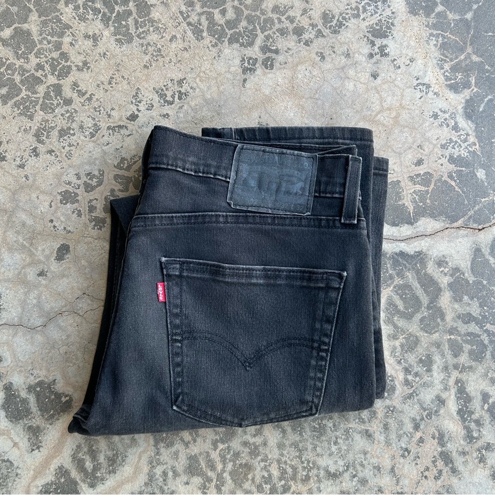 502 Levi jeans - Picture 3 of 9